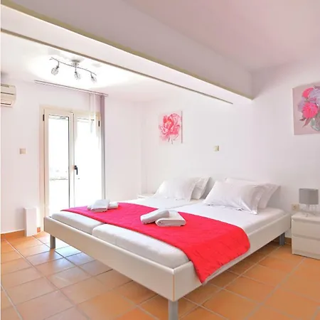Ela Appartement Metaxáta
