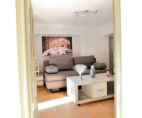 Apartment Ela